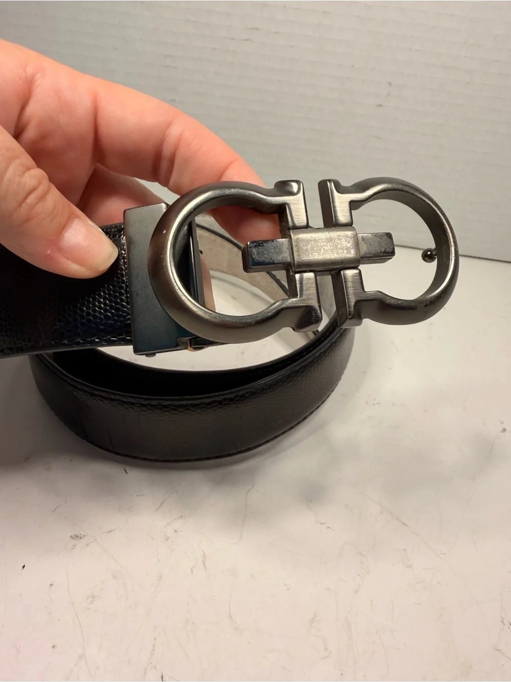 Marco Valentino Men's Textured Leather Belt with G-Link Buckle 47 Inches